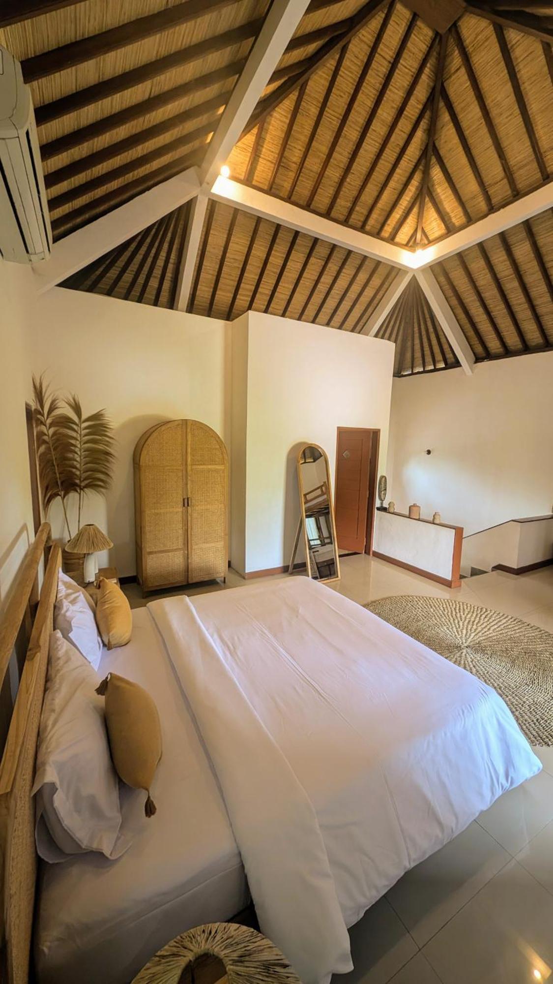 Kamayana, Peaceful & Quiet 6Br Villa With Huge Pool And Tropical Garden Canggu Eksteriør billede